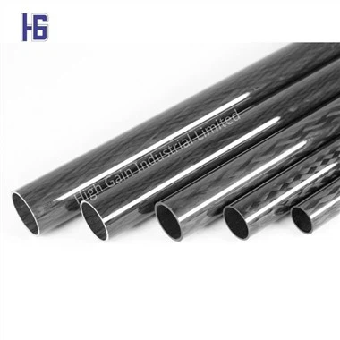 Cev iz ogljikovih vlaken